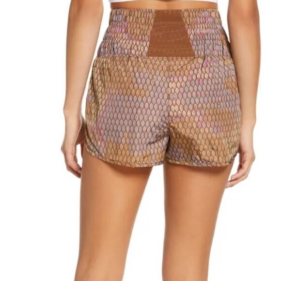 New Free People Movement The away Home
shorts size XS - Picture 5 of 12